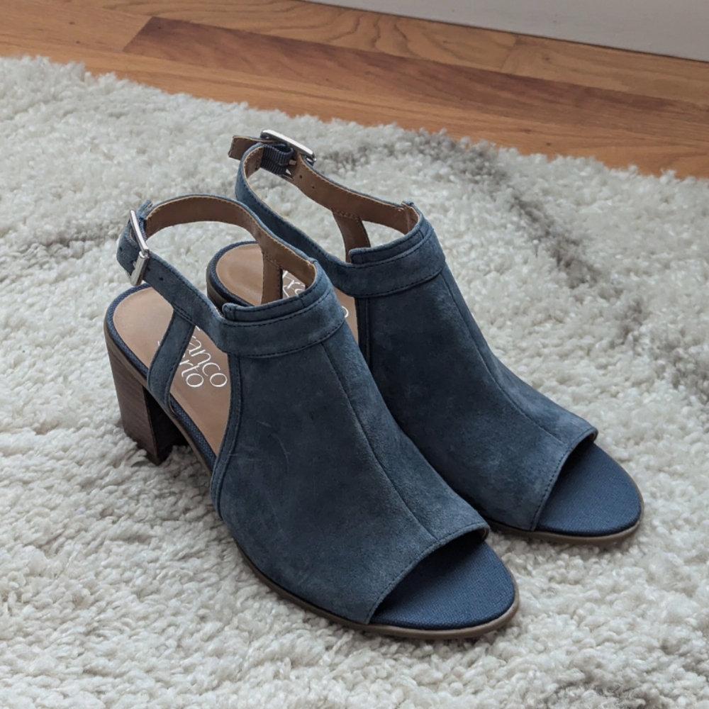 Franco Sarto Sandals - Women's 8M - Blue Suede. - NWOT